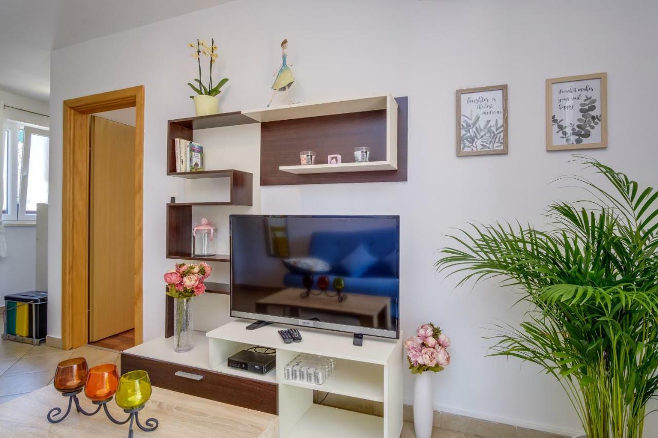 Dairos Apartamento Mali Lošinj Exterior foto